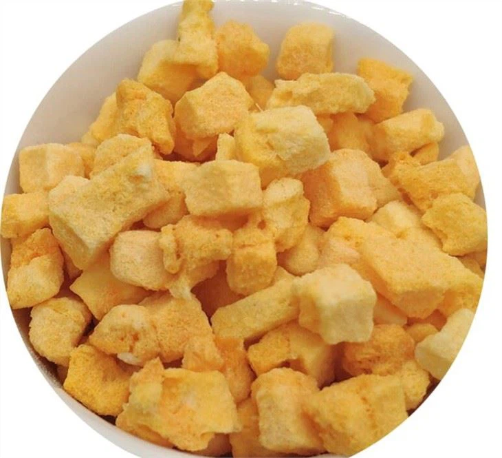 Cubes de mangue lyophilisés